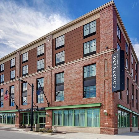 Courtyard By Marriott Manhattan Aggieville Exteriér fotografie