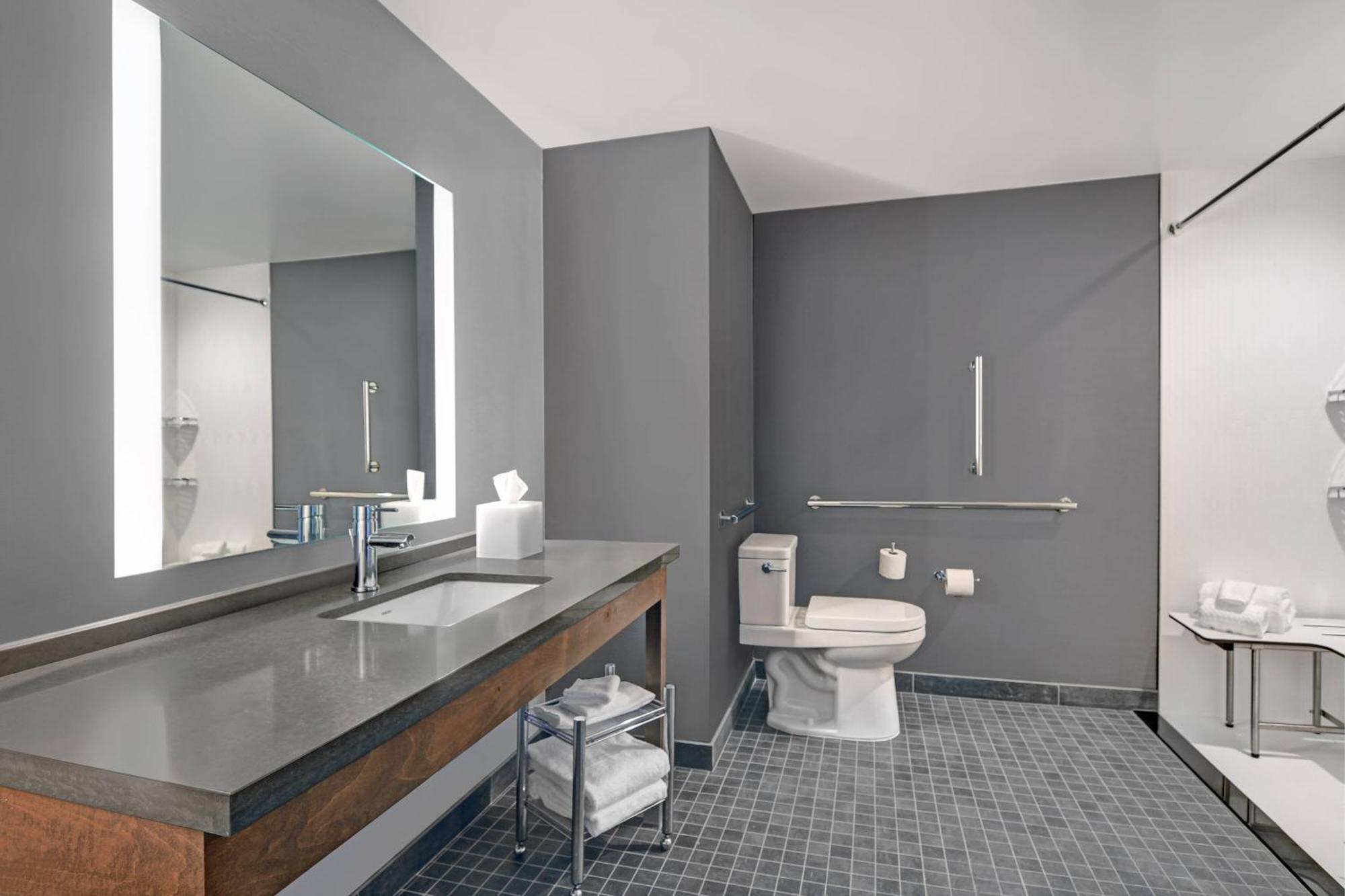 Courtyard By Marriott Manhattan Aggieville Exteriér fotografie
