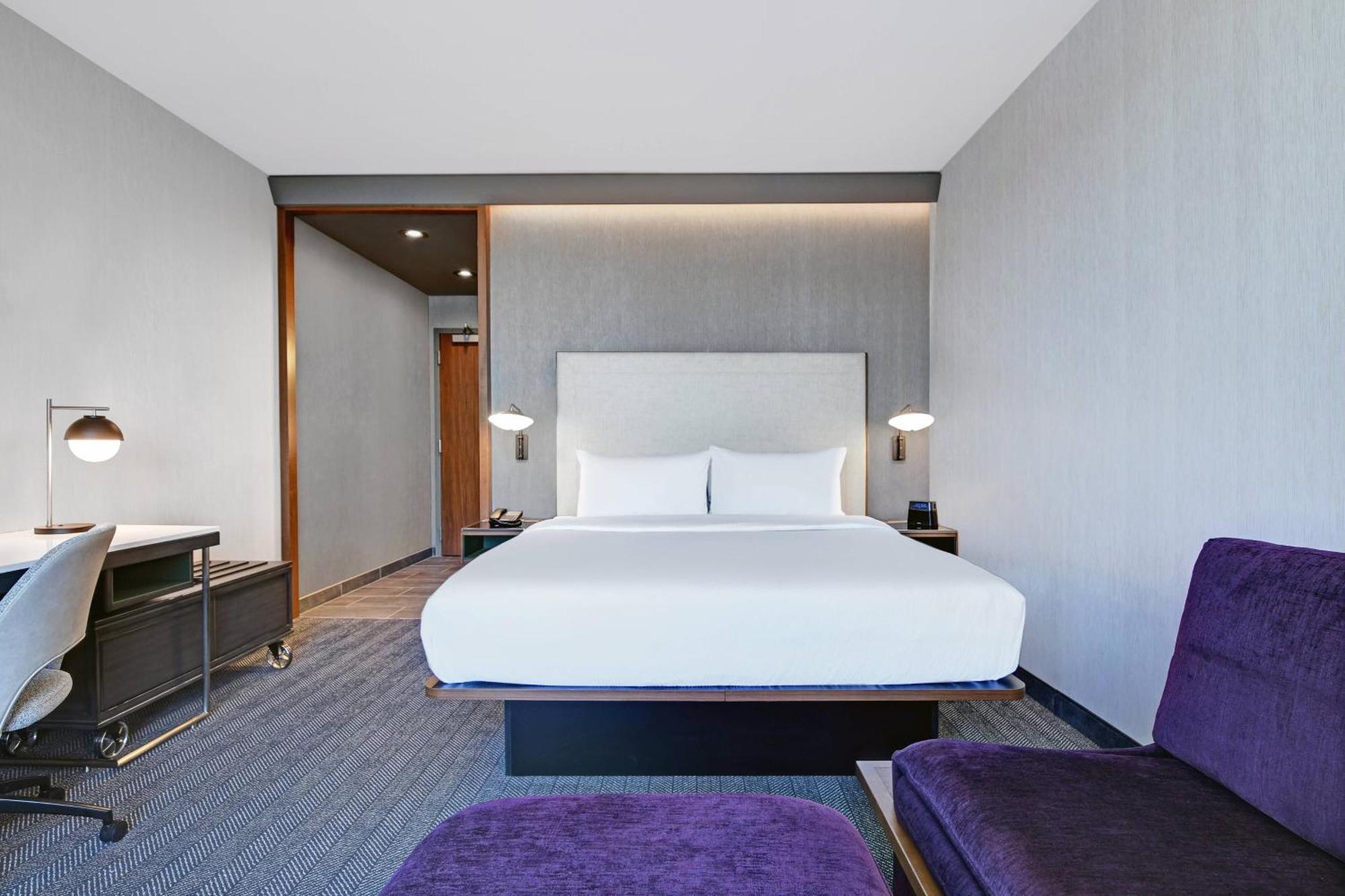 Courtyard By Marriott Manhattan Aggieville Exteriér fotografie